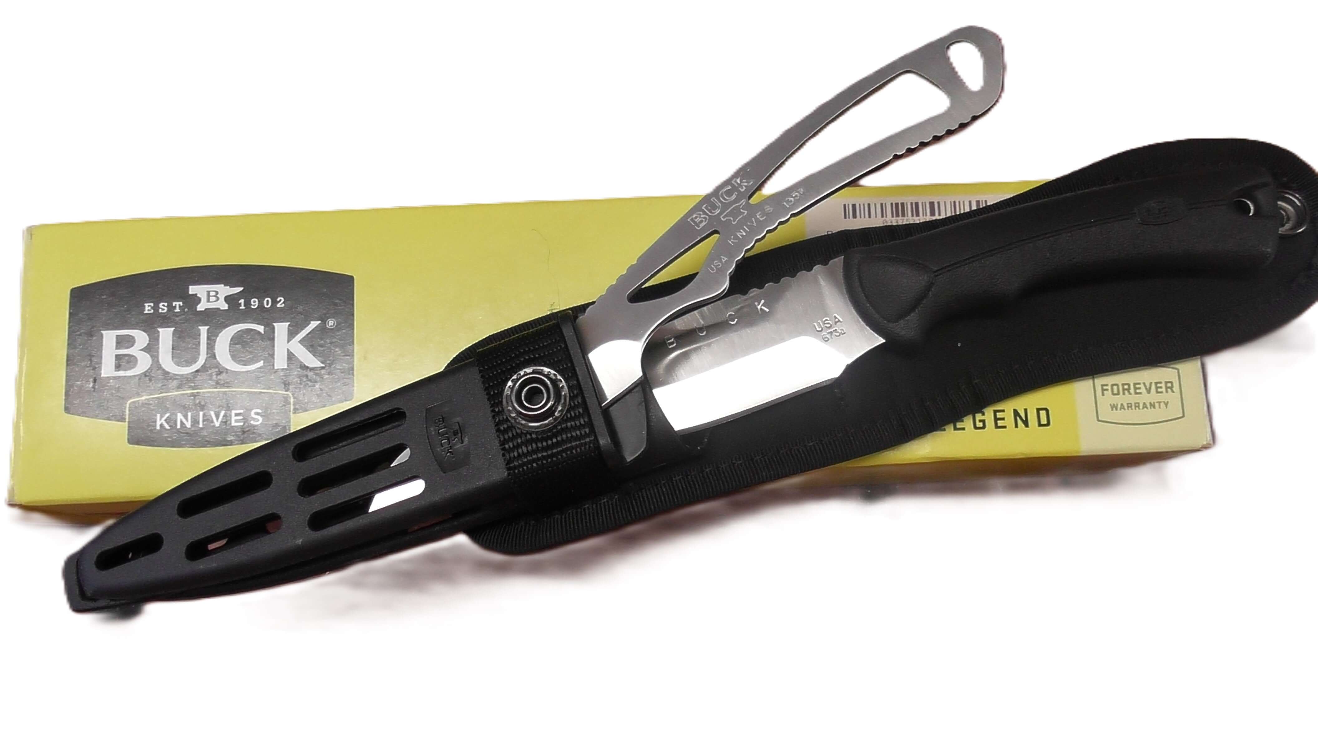 Buck 673 BuckLite 135 PakLite Combo - Box showing the knife and sheath on a yellow background.