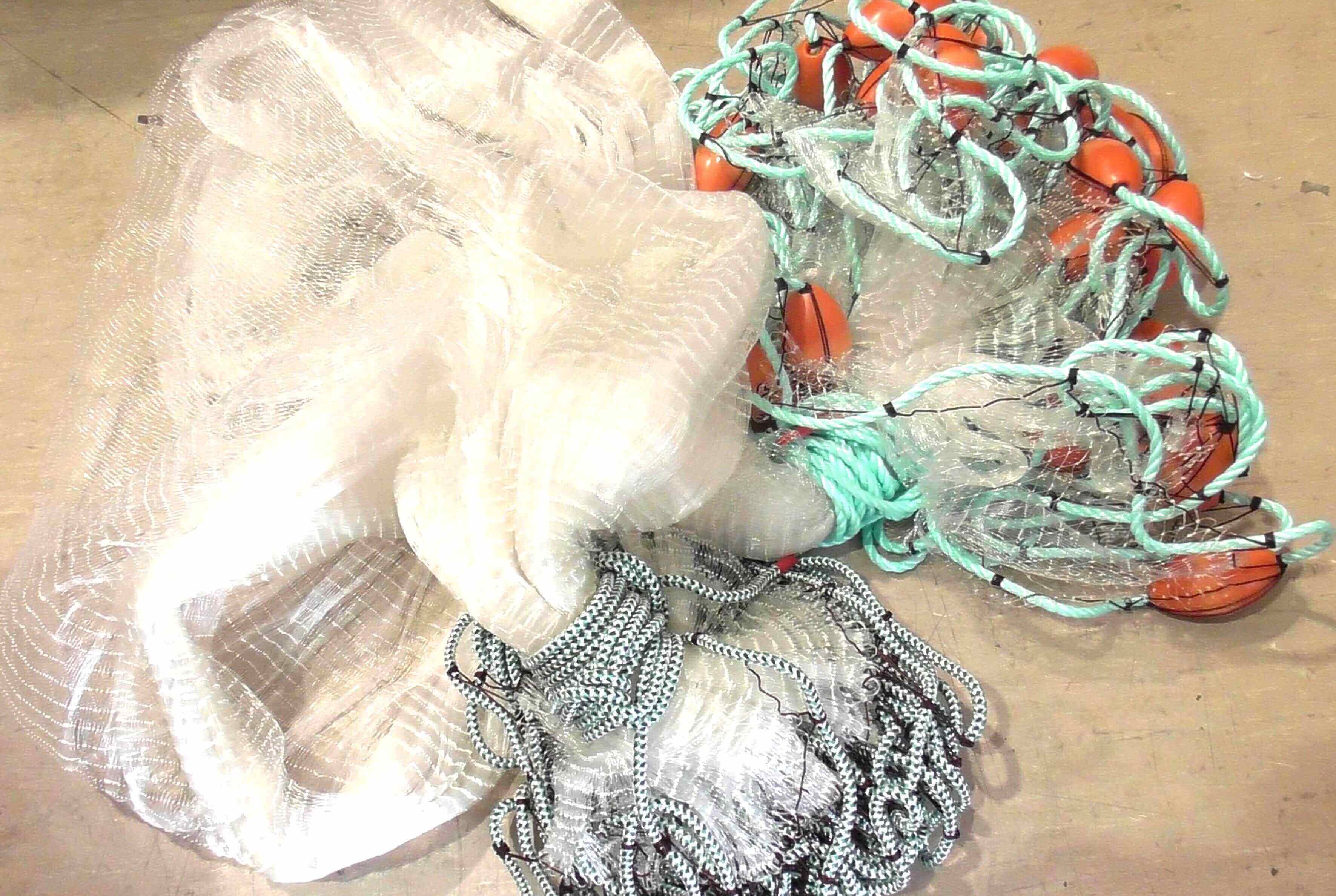 AFP-7 20m Mono Piper Bait Net with 25mm mesh, nylon mono material, and floats for fishing.