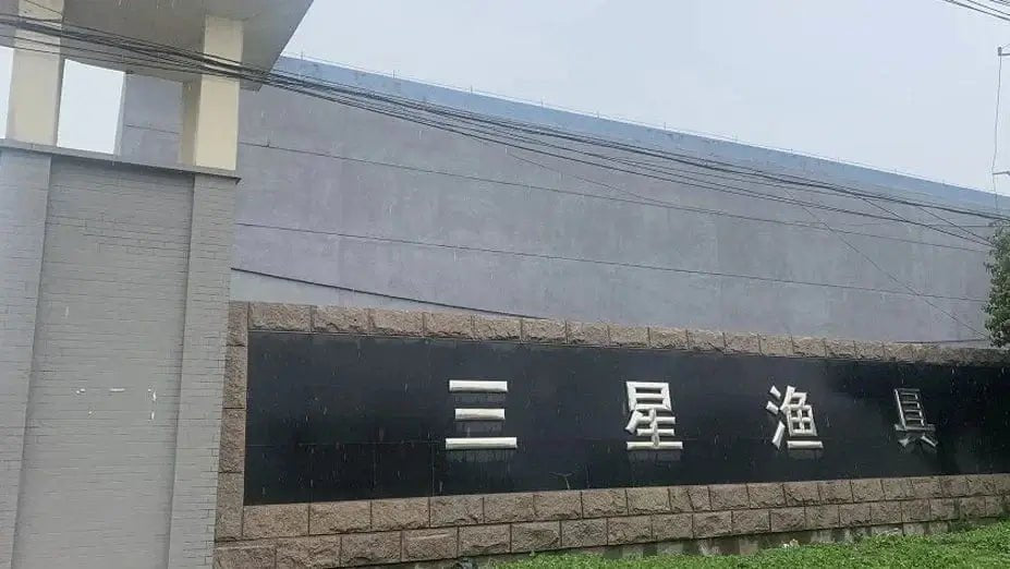 China China 50/100PCS 5-12cm Mixed Color Squid Fishing Lure Luminous Squid Skirt Soft Bait for Sea Bass Salmon Trou 