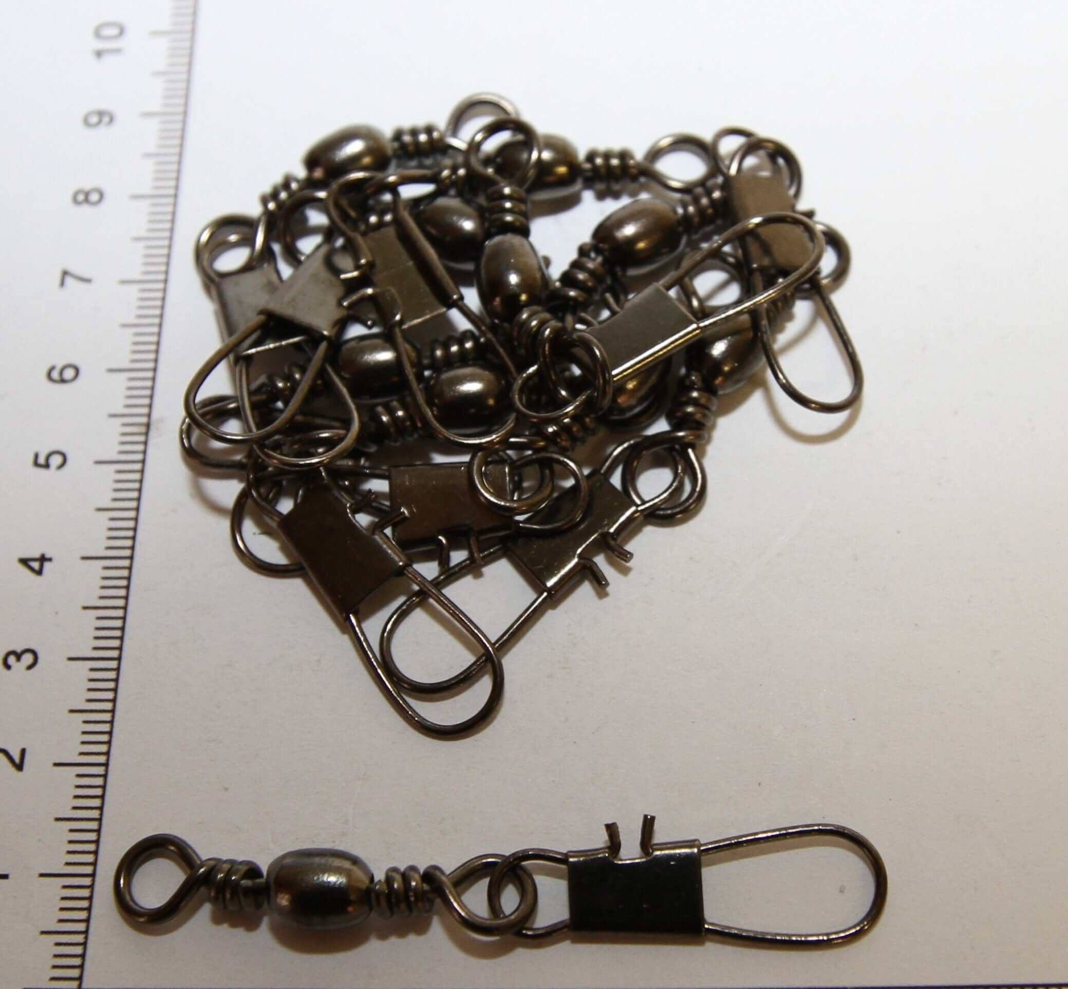 Decoro HOOKS Bulk Barrel Swivel With Interlock 4/0 100pk