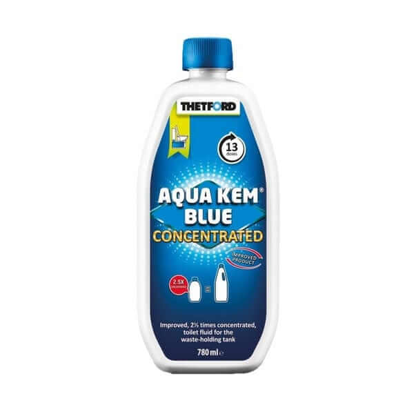 Aqua Kem Blue toilet treatment Concentrated - 780ml bottle for effective toilet waste management.