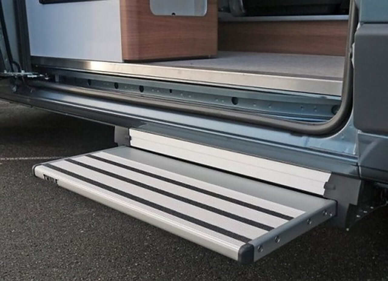 Thule Sliding Step Thule Sliding Step 12V Electric 400mm Wide