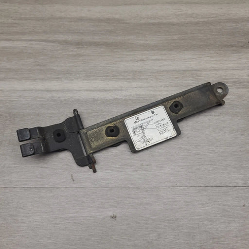 VT250F (MC08) Battery retainer by Motor Morgue