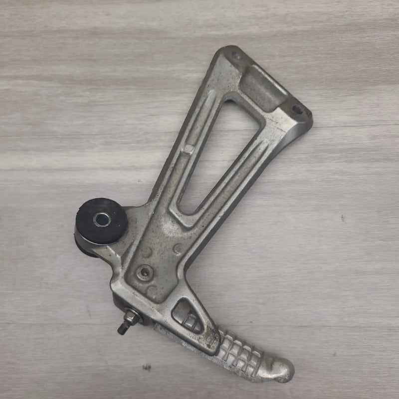 GSF250V Right passenger peg mount by Motor Morgue
