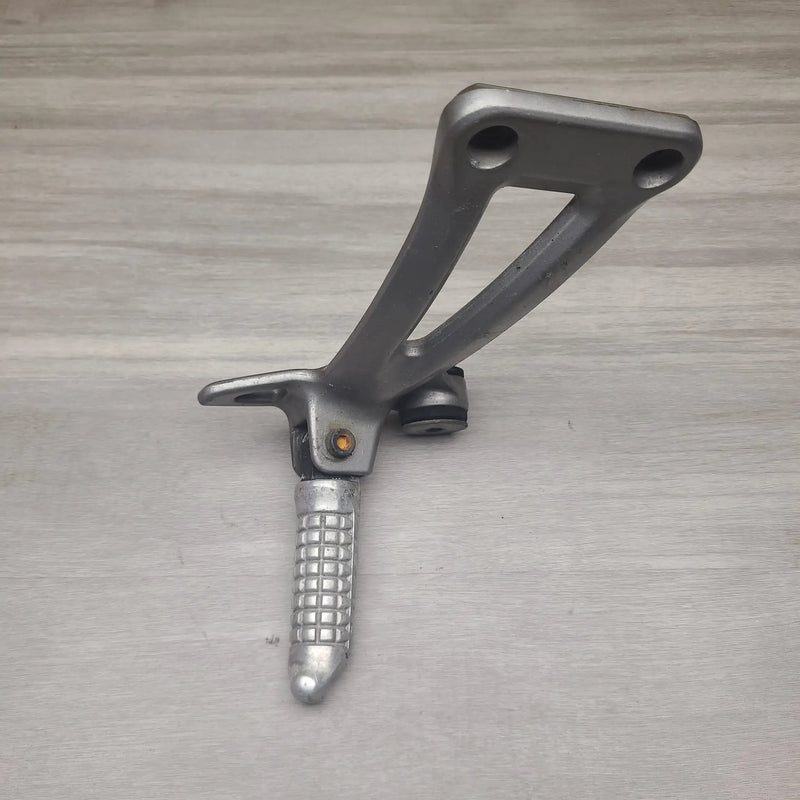 GSF250V Right passenger peg mount by Motor Morgue