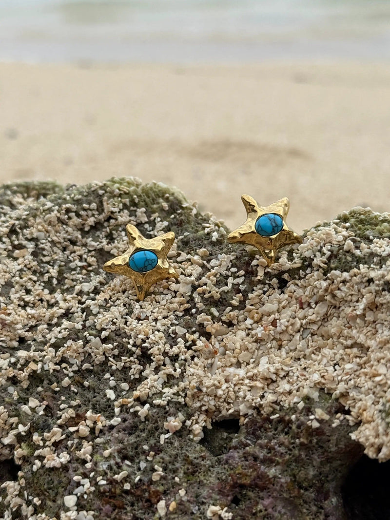 Whetū Kikorangi Gold Earrings by Tahana Jewellery