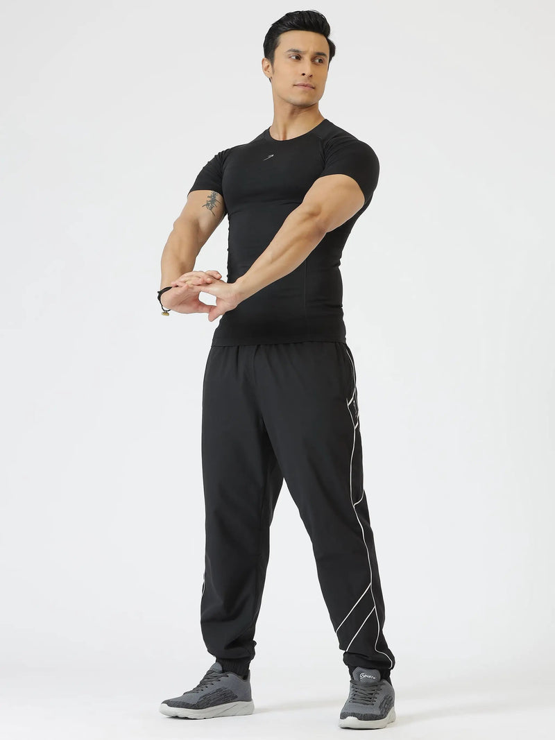 Power Seamless T-shirt Black by Fuaark Nz