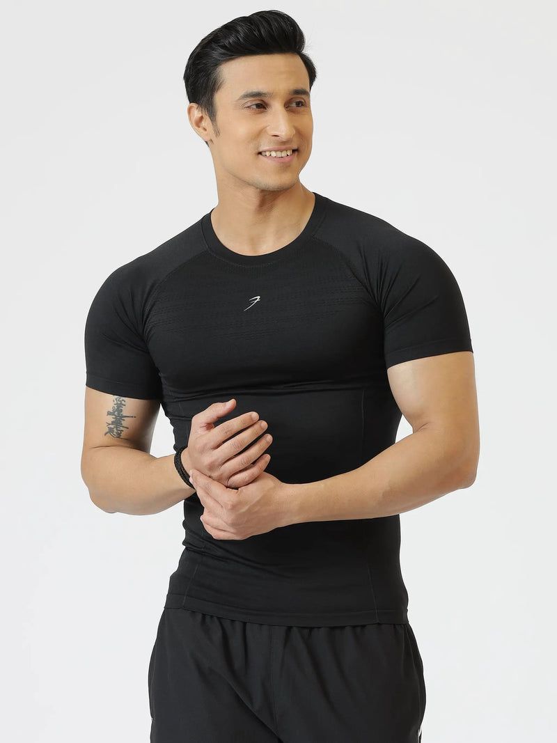Power Seamless T-shirt Black by Fuaark Nz