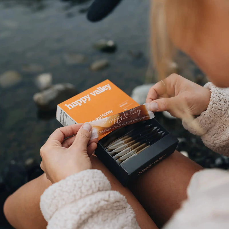 Honey Packets - On the Go Multifloral Manuka MGO 50+ Manuka Honey Sticks by Happy Valley Honey