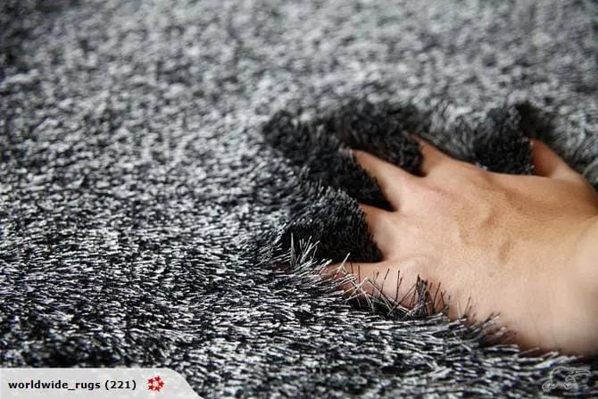 Silk Black/White rug 2x1.4m by Kiwi Grab