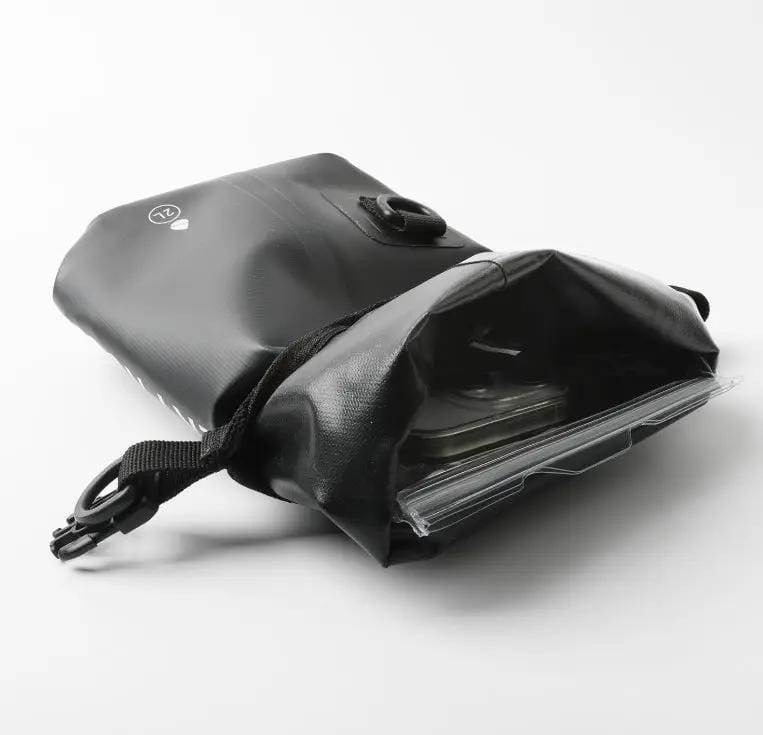 g8buynz 2L Dry Bag 500D PVC Outdoor Phone Protection Crossbody Bag 2L Dry Bag 500D PVC Outdoor Phone Protection Crossbody Bag