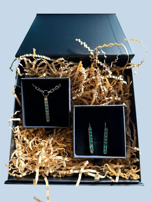 Tāhū Hiriwa Kākāriki Silver Set by Tahana Jewellery