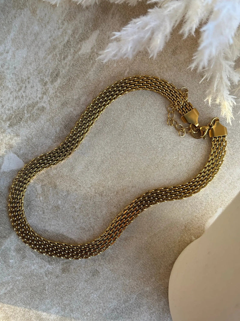 Rāranga Kōura Gold Mesh Necklace by Tahana Jewellery