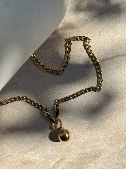Pōro Toa Gold Necklace by Tahana Jewellery
