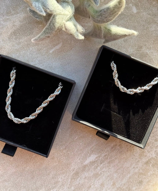 Hiriwa Hononga Set by Tahana Jewellery