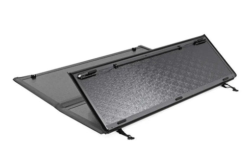 Hard Low Profile Bed Cover Chevy/GMC Sierra 1500 (19-26)/Silverado 1500 (19-26) by Magwarehouse.com