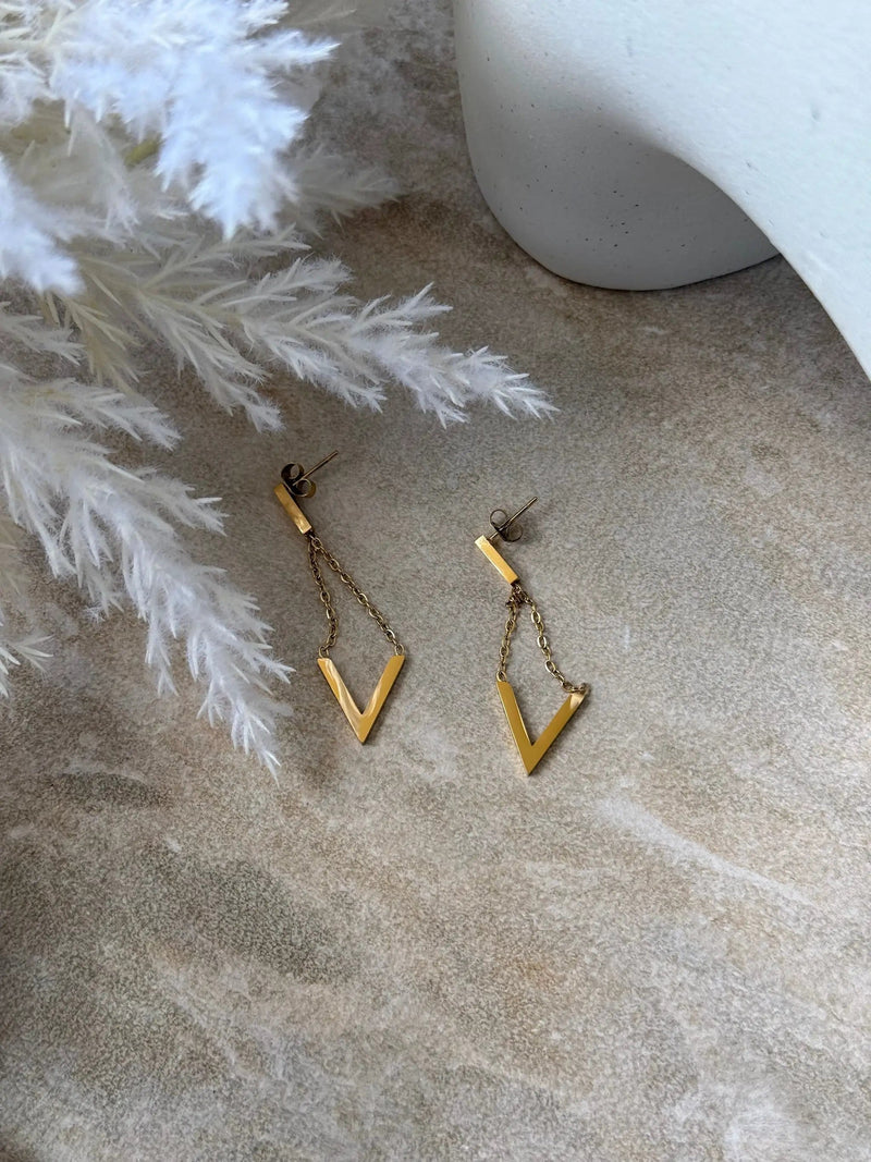 Kōrama V Gold Earrings by Tahana Jewellery