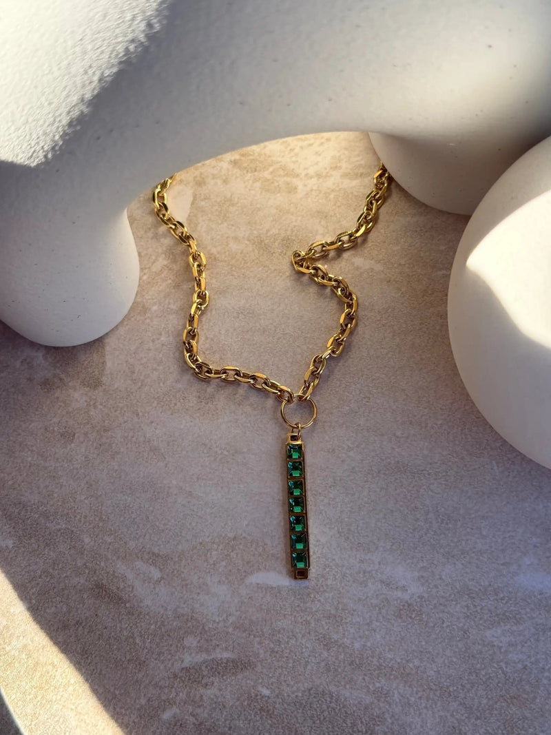 Tāhū Kākāriki Gold Necklace by Tahana Jewellery