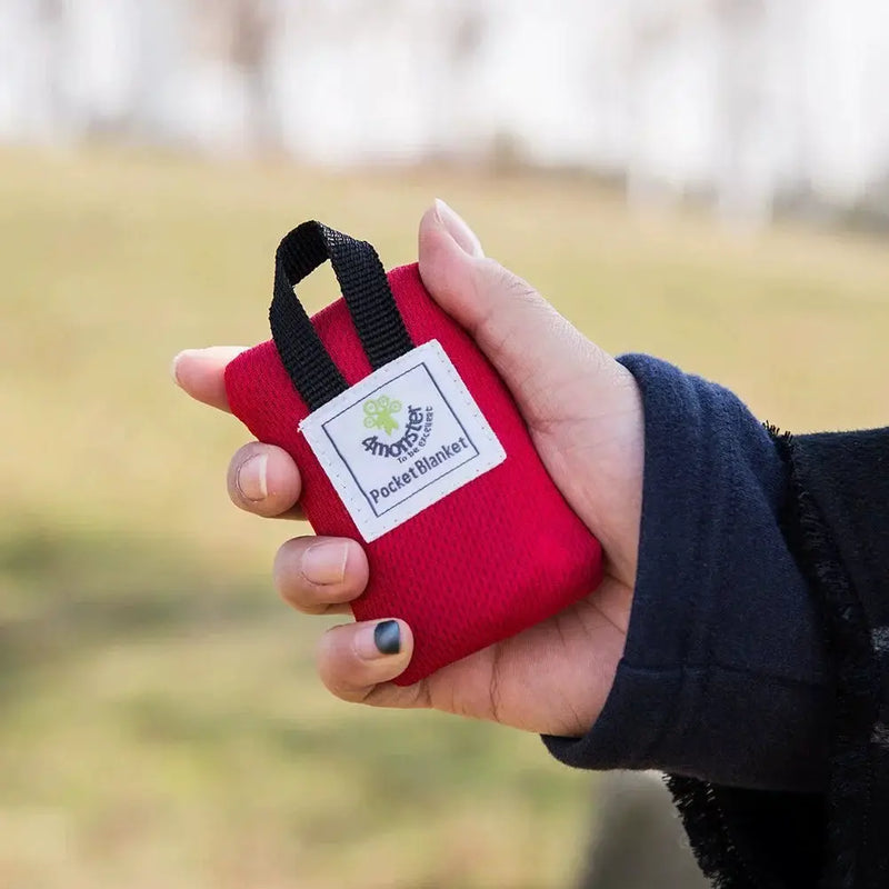 Mini Pocket Picnic Blanket – Lightweight & Waterproof SFJJ4011 by ECOTREK