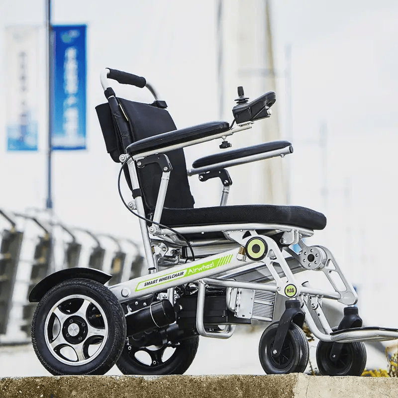 Kiwi Grab Kiwi Grab Airwheel H3T Auto-Folding Electric Wheelchair With remote control Airwheel H3T Auto-Folding Electric Wheelchair With remote control