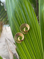 Ngā Ripo o te Moana Gold Bundle - Limited Edition by Tahana Jewellery