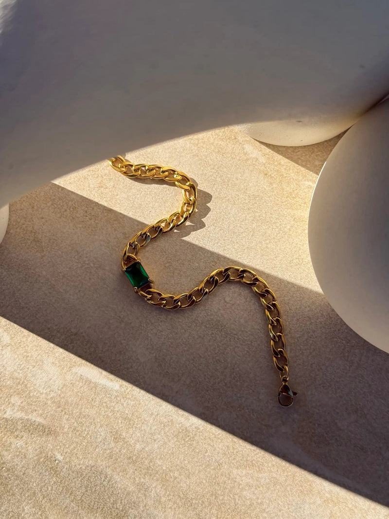 Tāhū Kākāriki Gold Bracelet by Tahana Jewellery