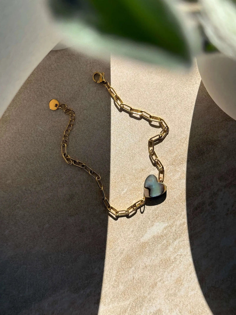 Pāua Gold Heart Bracelet by Tahana Jewellery