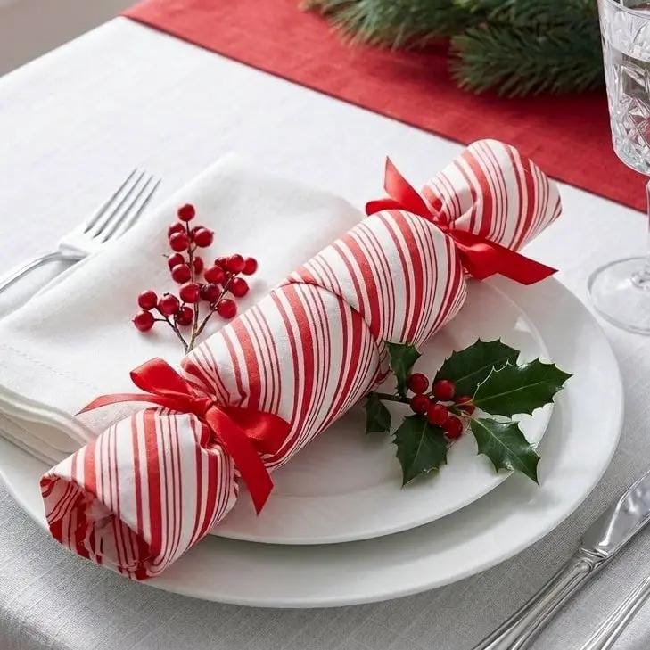 Waste Free Celebrations Christmas Crackers Candy Cane (6 Reusable Crackers) Candy Cane (6 Reusable Crackers)