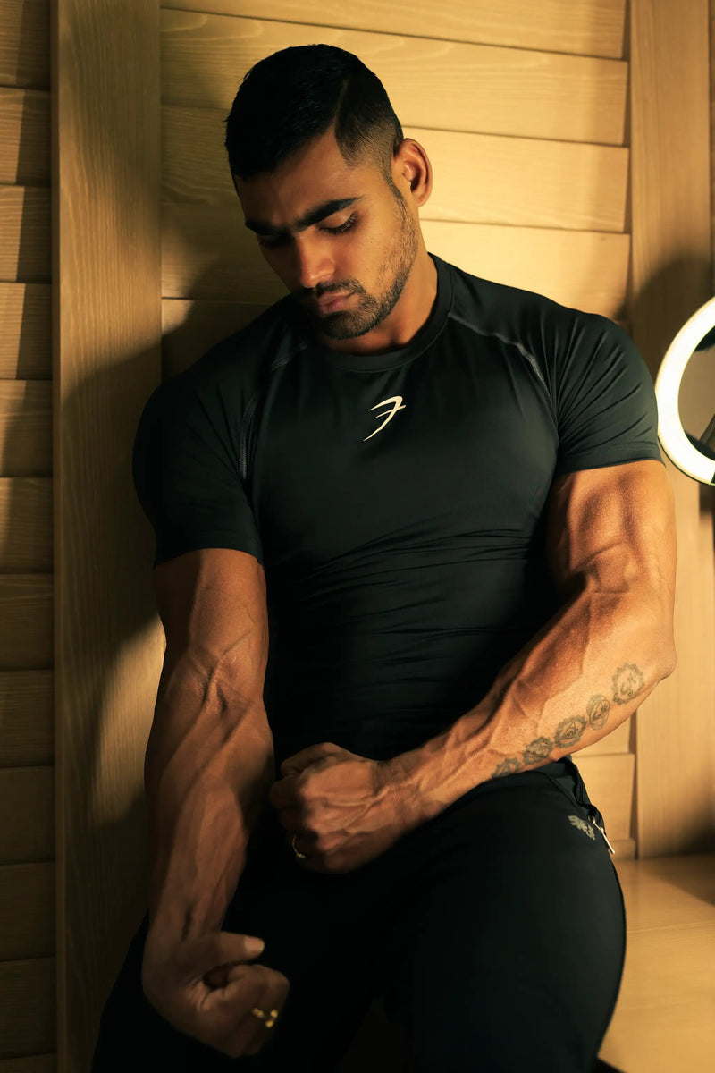 Compression T-shirt Black by Fuaark Nz