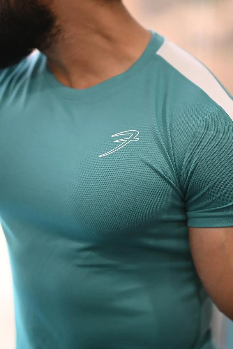 Vintage T-shirt Mint by Fuaark Nz