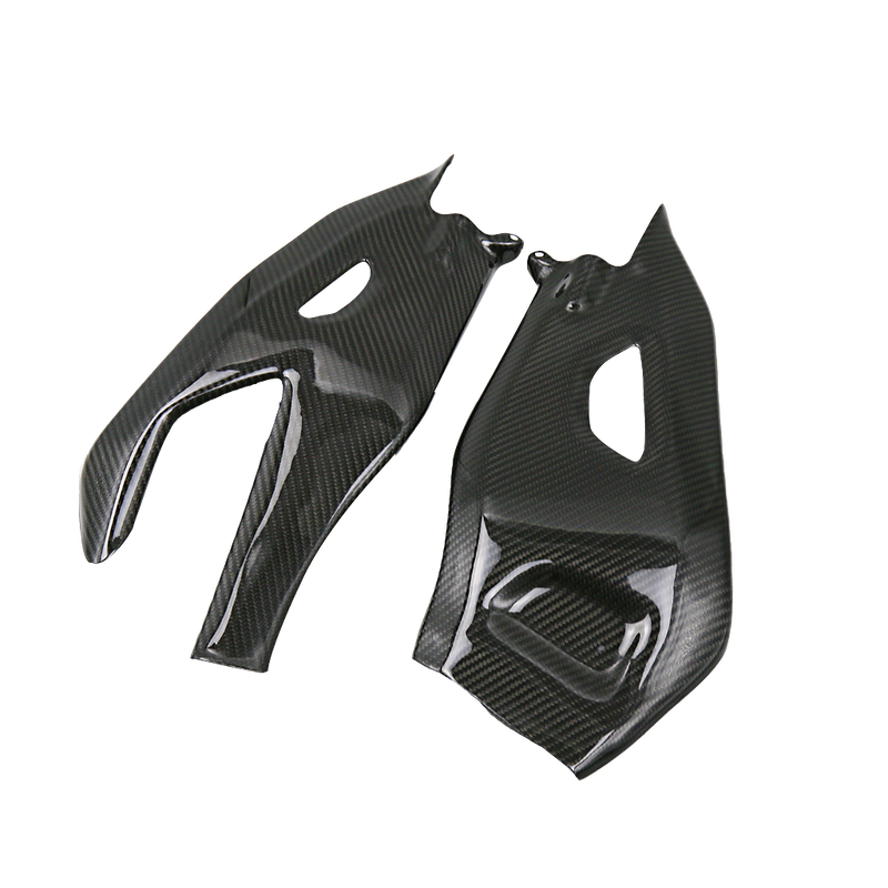 YAMAHA R1 (2015-2019) (Swingarm Cover) Dry Carbon by CARBONISE