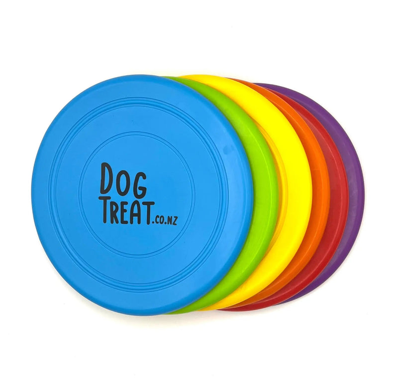 Frisbee by DogTreatNZ