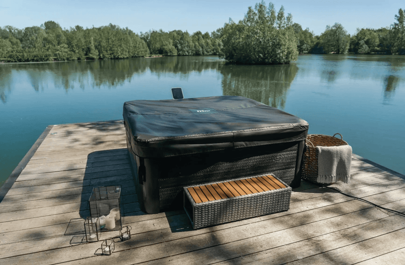M Spa Oslo Plus 1.8m square, Air Jet massage, filtration system, APP by Kiwi Grab
