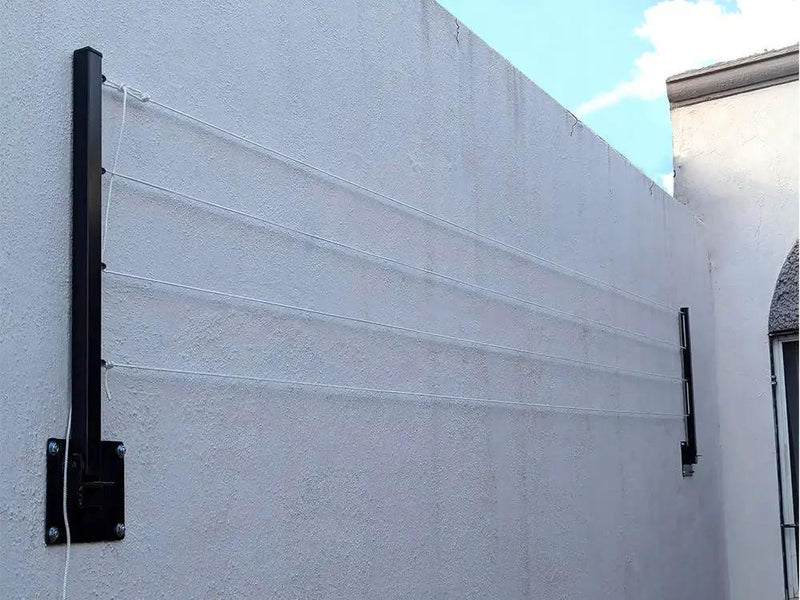 Outdoor Foldable Wall-Mounted Clothesline by Loveliving