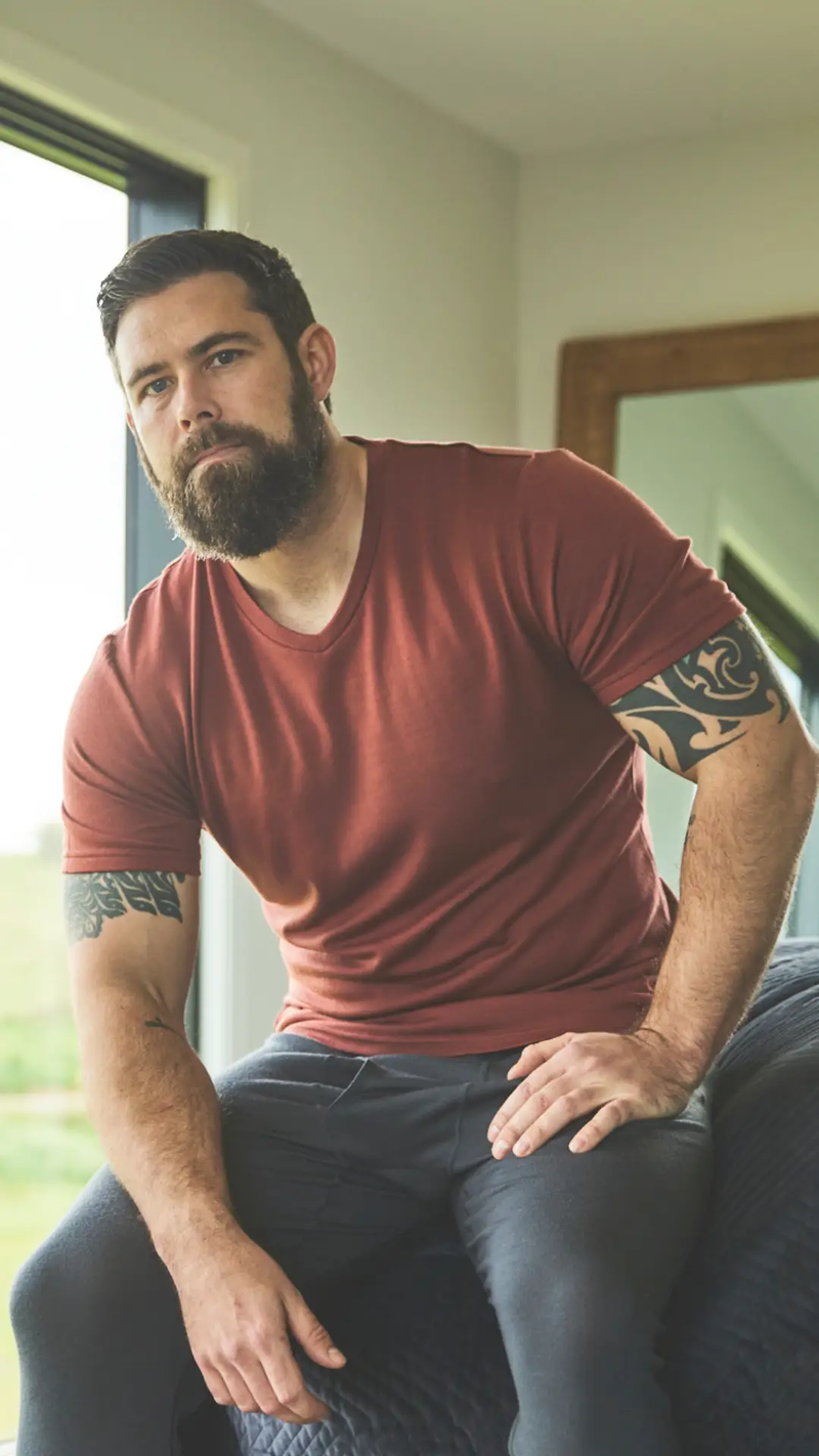 Men’s V-Neck T-shirt – Merino Blend 180gsm, Cinnamon by Merino 365 NZ