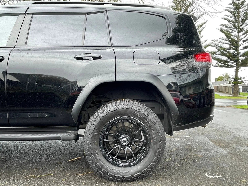 Magwarehouse.com Fender Flare 2021+ Toyota Landcruiser 300 Series Smooth Fender Flare 2021+ Toyota Landcruiser 300 Series Smooth Fender Flare