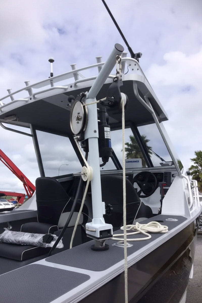 Maxtek Cray Pot Hauler 12V 90kg Lift by MaxTek