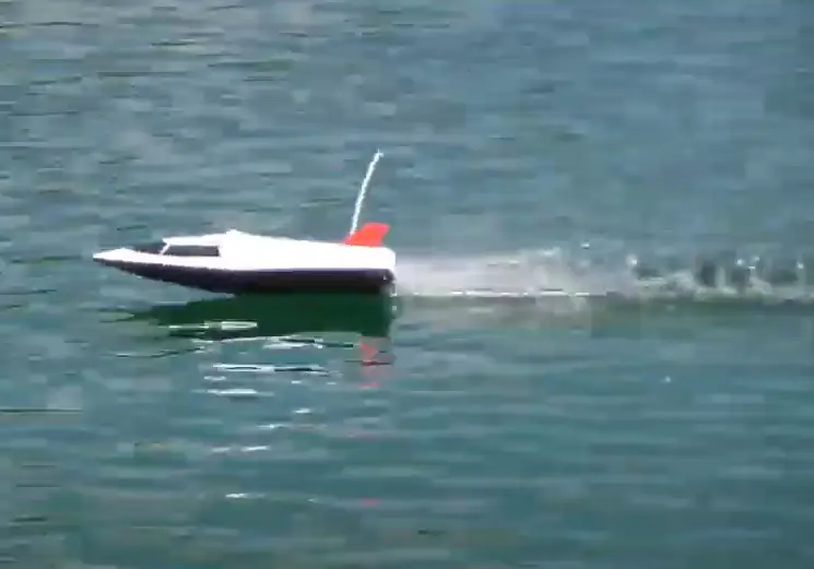 Racing Boat - 40CM RC High-Powered by dealonline.co.nz