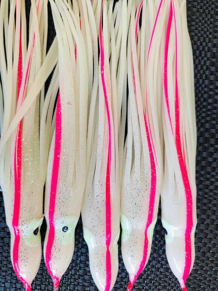 Lumo Octopus Skirts - 180mm 5pcs displayed in white with pink stripes, perfect for fishing rigs.