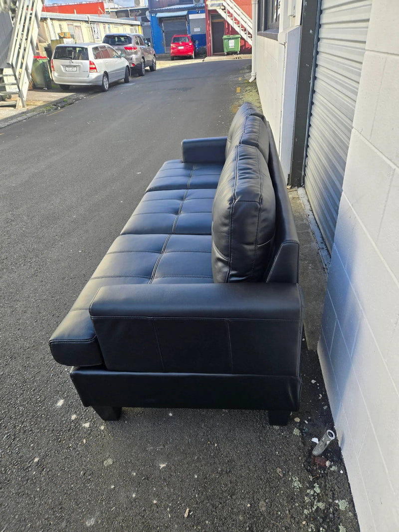 BroDeals 3 seater Sofa Knollwood 3 Seater Faux Leather Sofa - Black Knollwood 3 Seater Faux Leather Sofa - Black