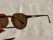 ARCHIE/Brown by URBA VISTA
