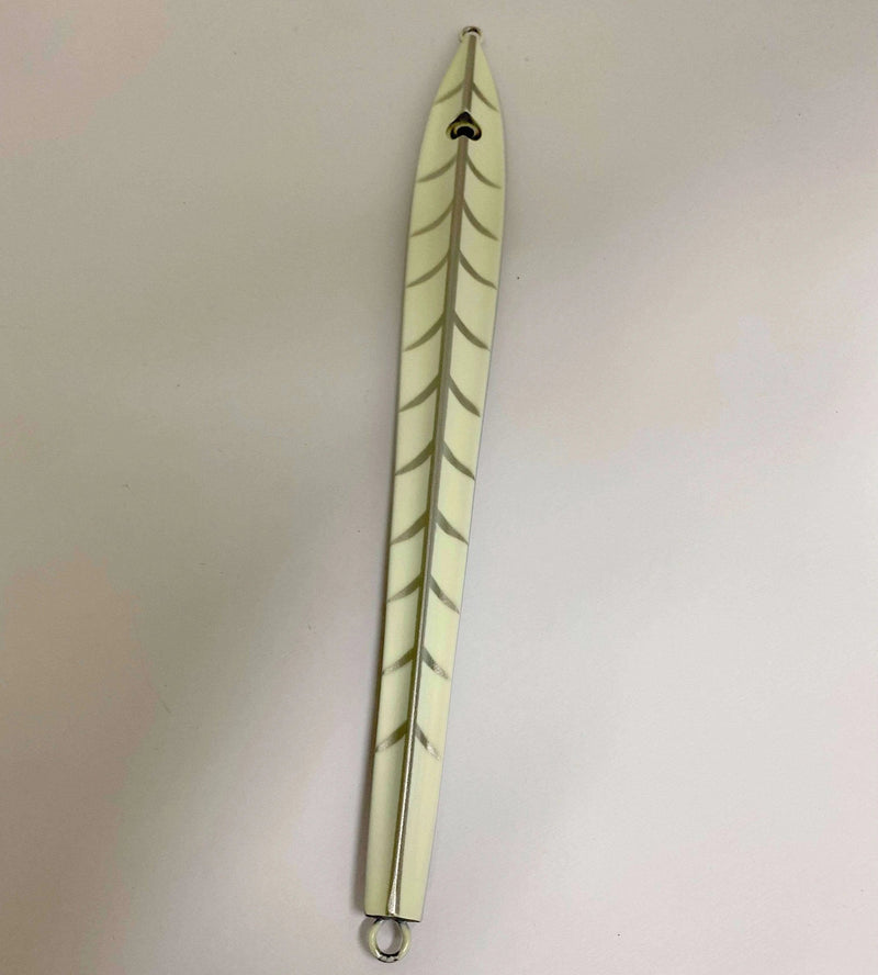 Catch Long John Slide – shiny fishing lure designed for catching kingfish with a streamlined shape and balanced weight.