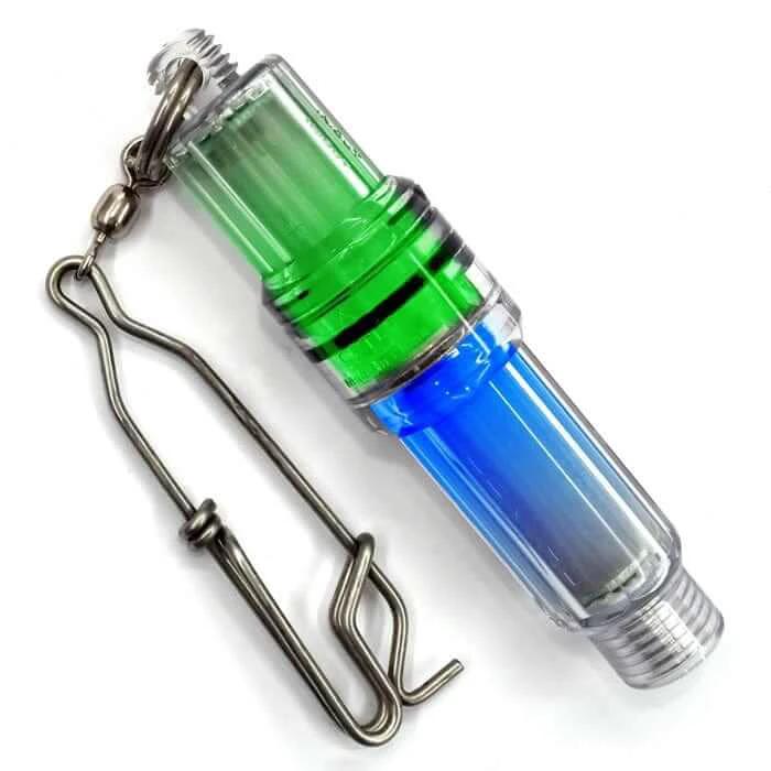 Centro LED Platinum Lure Lamp Green/Blue with green and blue LEDs and metal clip for fishing.