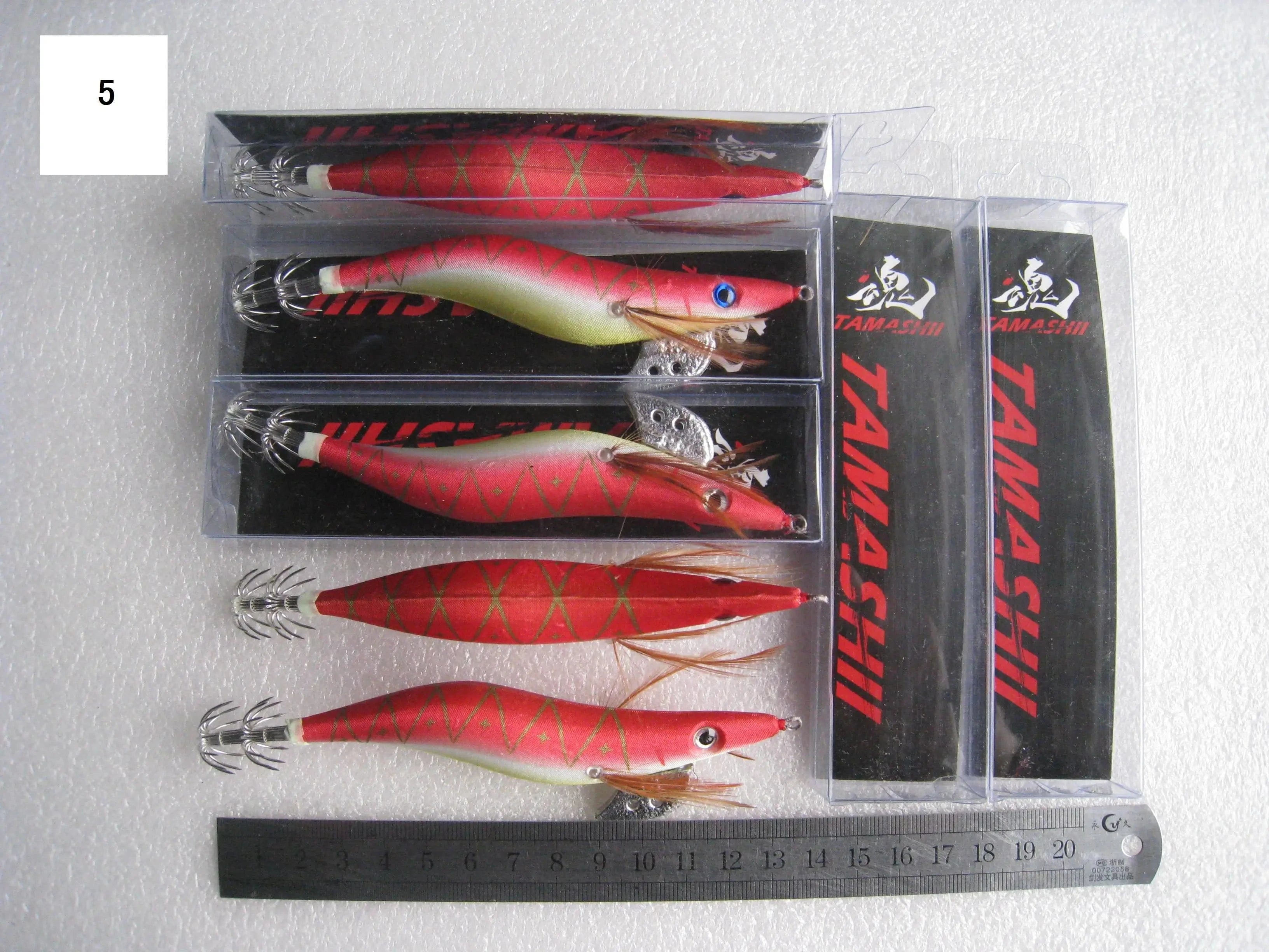 China China 5 / 2.5 20pcs 3.5#   squid jigs  (13.5cm  20g)squid hook fishing lure ,jig bait, wood shrimp.fishingtackle .