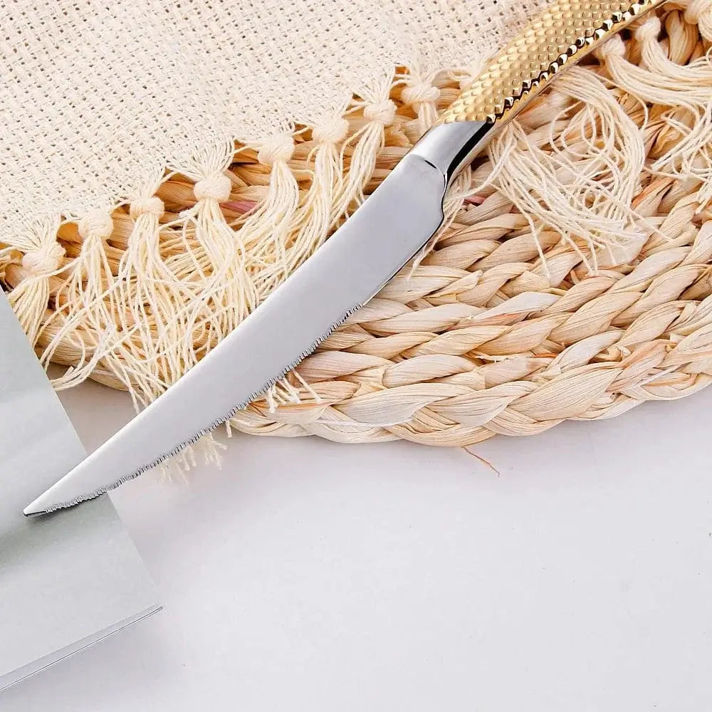 China China 9" Ultra-Sharp 2 in 1 Glossy Steak Knife Dinner Knife Set With Gold Plated Hammered Handle Table Knife Cutlery Dishwasher Safe