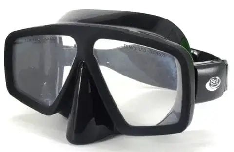 Dive Mask M273 Freediver Black Silicon with tempered glass lens and silicone skirt for underwater comfort.