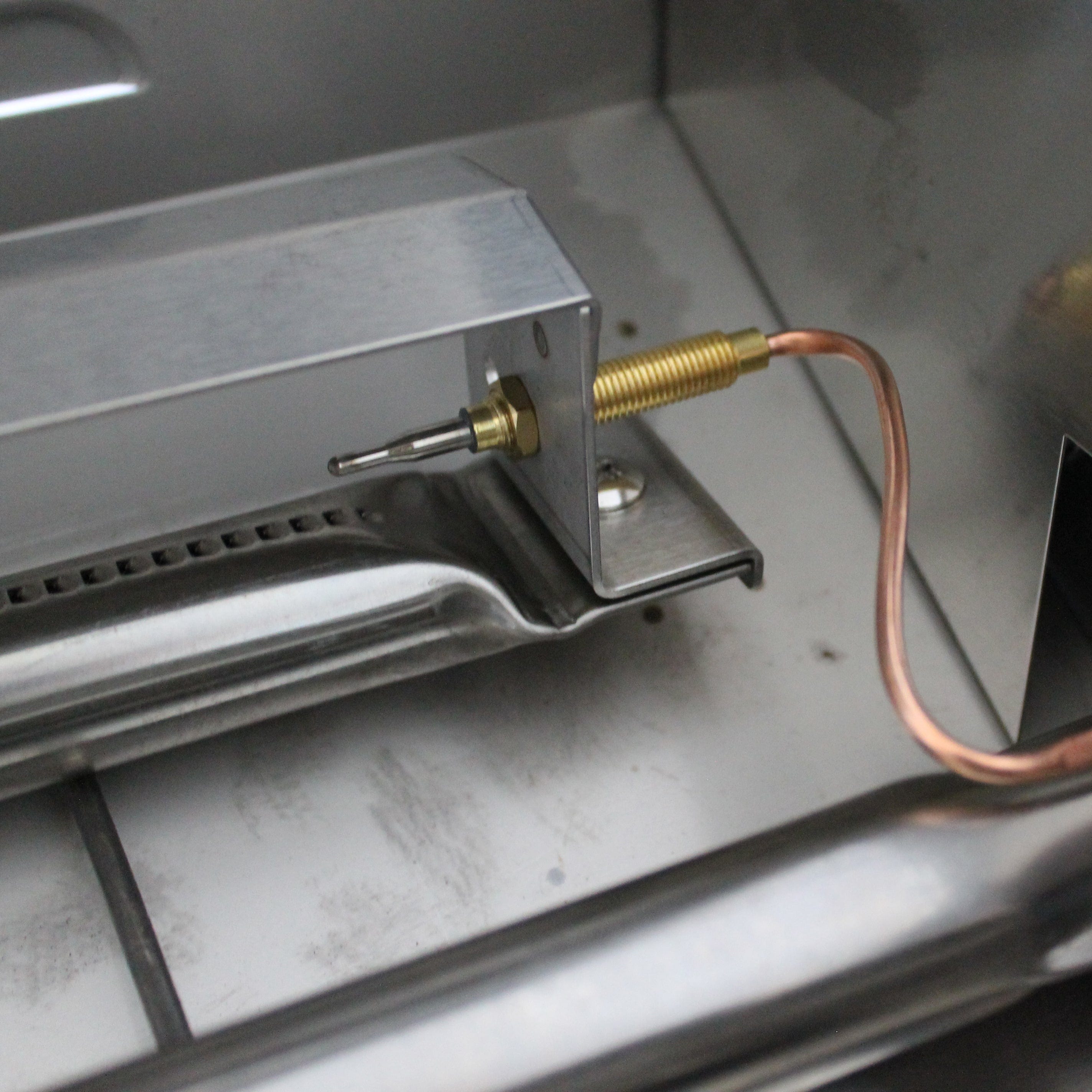 Fishing and Leisure Gas Ovens & Hobs Kiwi Sizzler Gas BBQ - Window Top 316S/S with Flame Guard