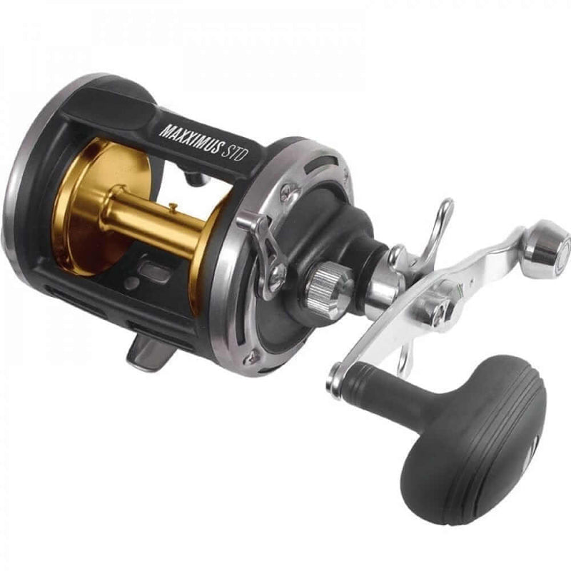 Reel Overhead Maxximus STD15 Star Drag showcasing its sleek design and durable materials.