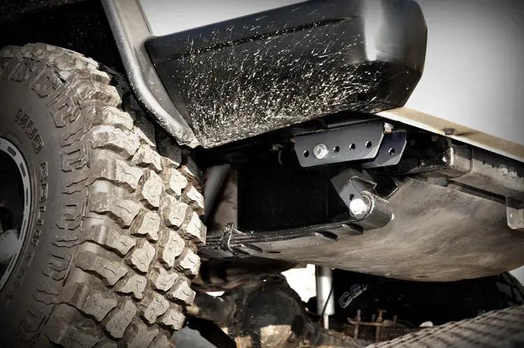 Shackle Relocation Kit Jeep Cherokee XJ 2WD/4WD (1984-2001) by Magwarehouse.com