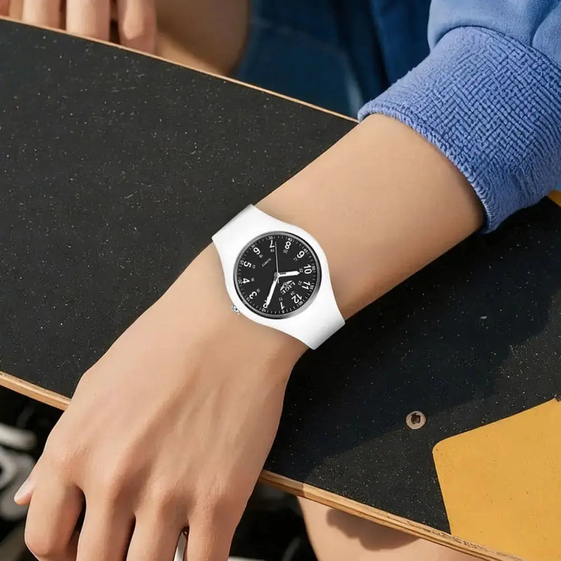 LIGE Minimalist Silicone Quartz Watch – Unisex Design (Available in Multiple Colour Combinations) by Habicare